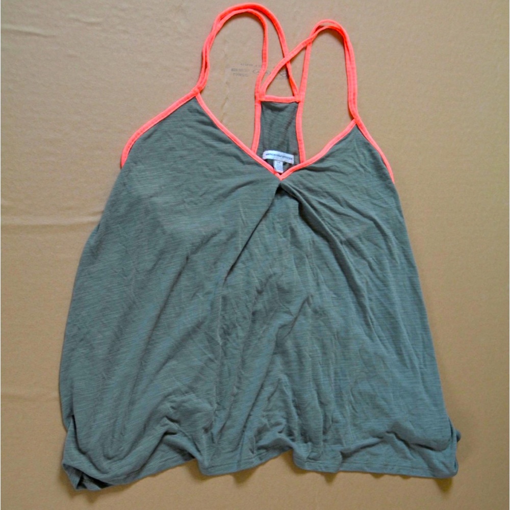 American Eagle flowy tank